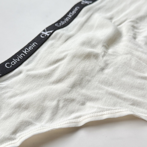 NWOT CALVIN KLEIN 1996 COTTON STRETCH MODERN THONG PANTY IN SNOW CONE SZ S/M/XL - Picture 3 of 4